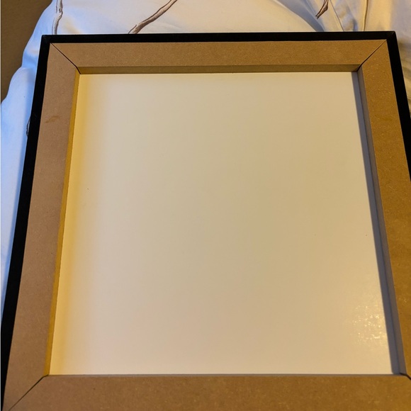 Audrey Hepburn - Picture 2 of 2